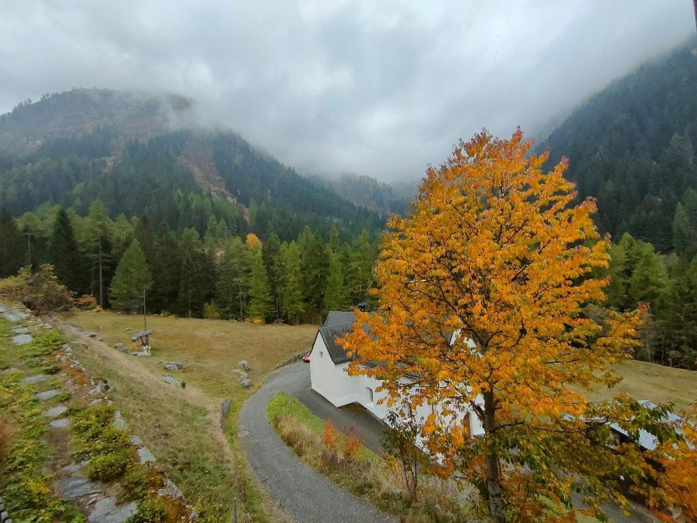 فندق Gasthaus Heiligkreuz Binn المظهر الخارجي الصورة